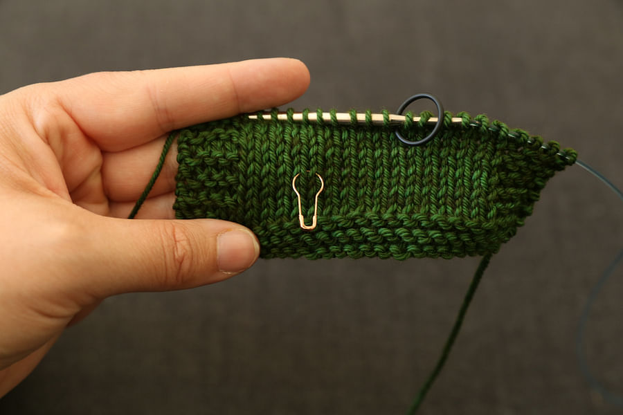 Stitch markers for knitting