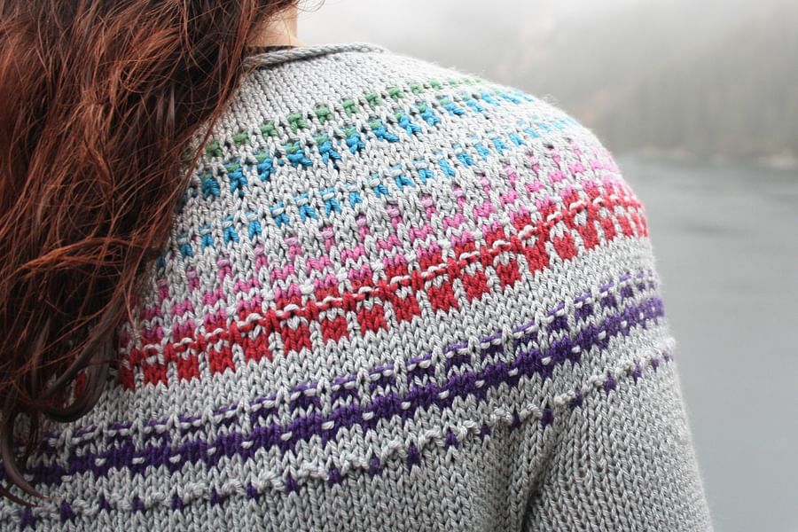 Slip stitch sweater knitting pattern