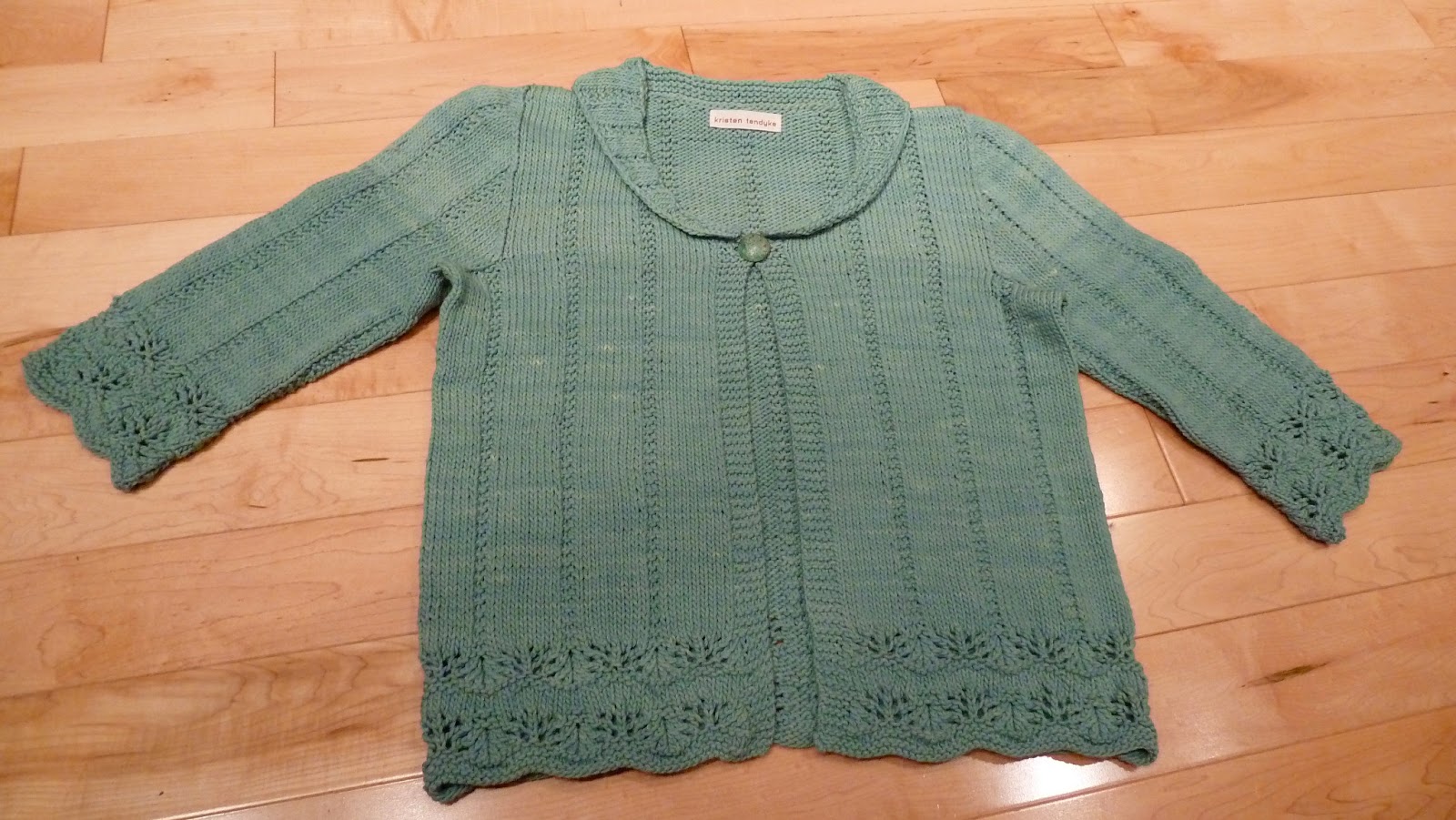 alternating skeins knitting