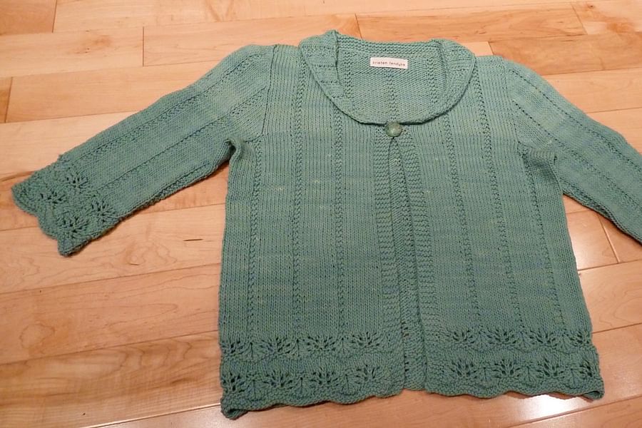 alternating skeins knitting