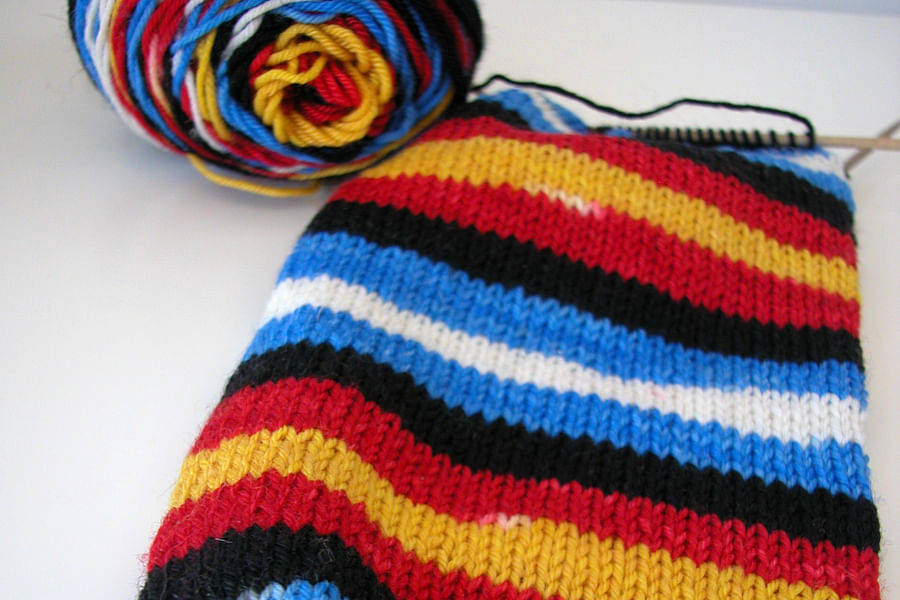 self-striping knitting yarn