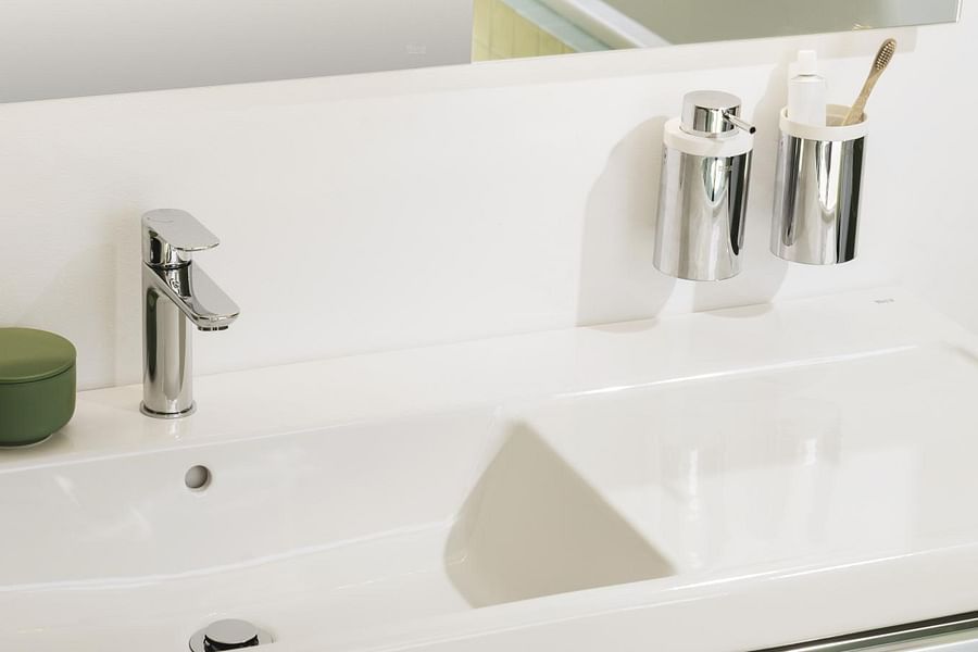 tepid water in basin