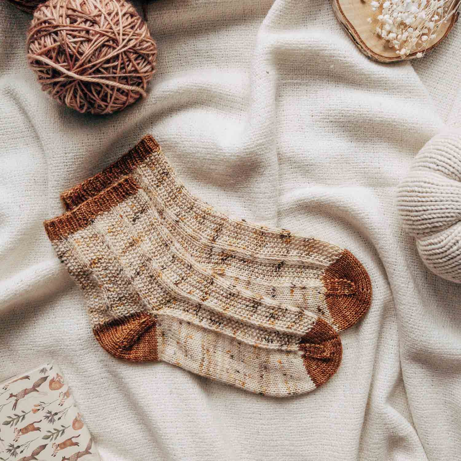 easy knitted socks pattern